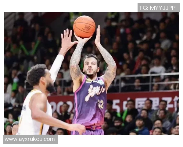 外援约克重返浙江男篮杭州欢迎约老师继续携手奋战新赛季 外援约克重返浙江男篮杭州欢迎约老师继续携手奋战新赛季